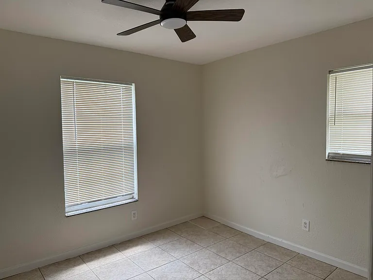 1751 NW 34th Ave — Photo 16