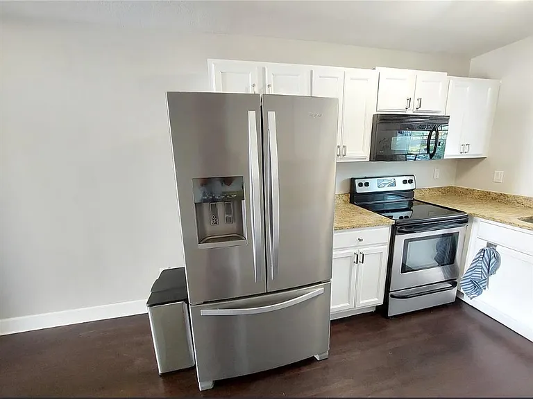 3739 Pompano Dr SE — Photo 4