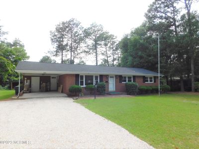360 W Delaware Ave, Southern Pines, NC, 28387