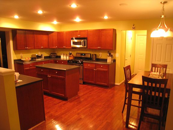 4th image of 9 Woodcrest Dr