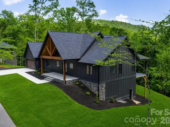 148 Reserve Way, Hendersonville, NC 28739