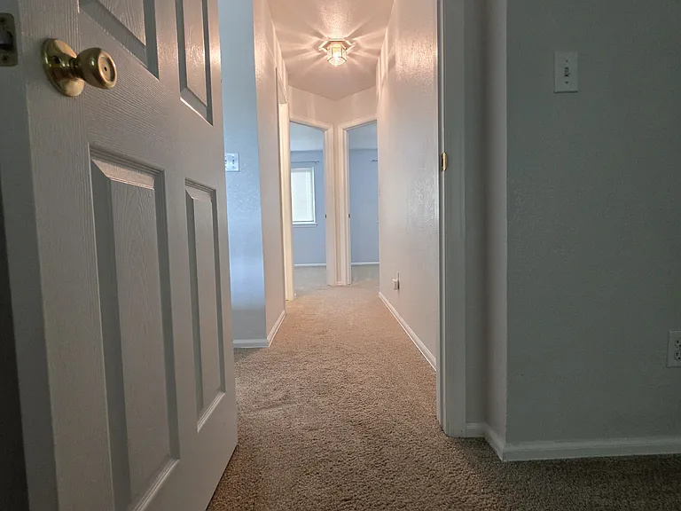 1117 S Ventura Cir #C — Photo 14
