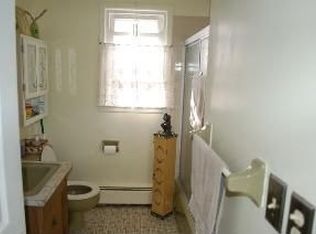 9 Crescent Dr, Beacon, NY