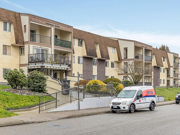 2nd image of 2821 Tims St #347