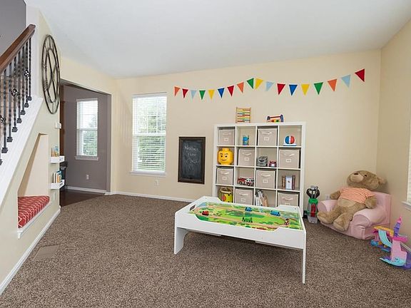 4th image of 33270 Westbrooke Cir