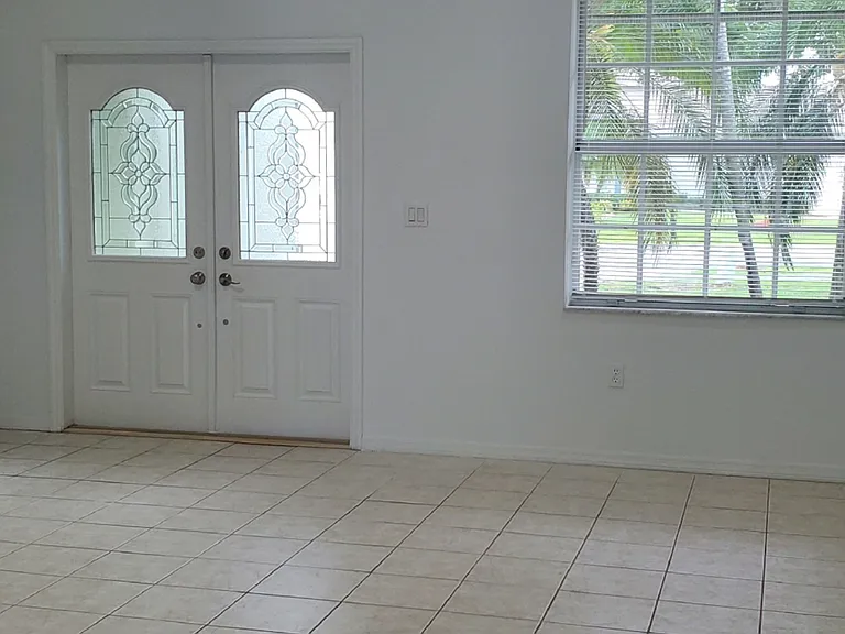 420 SE 23rd Ln — Photo 52
