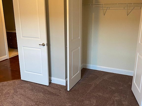 3rd image of 15143 Kentshire Dr #481