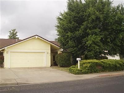 1st image of 886 Cloverland Dr