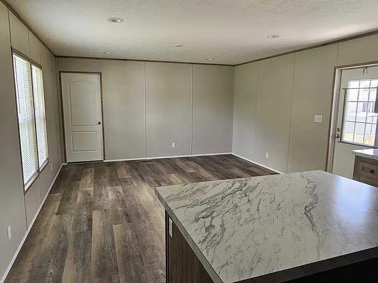 2737 W Washington Ctr #137 — Photo 3
