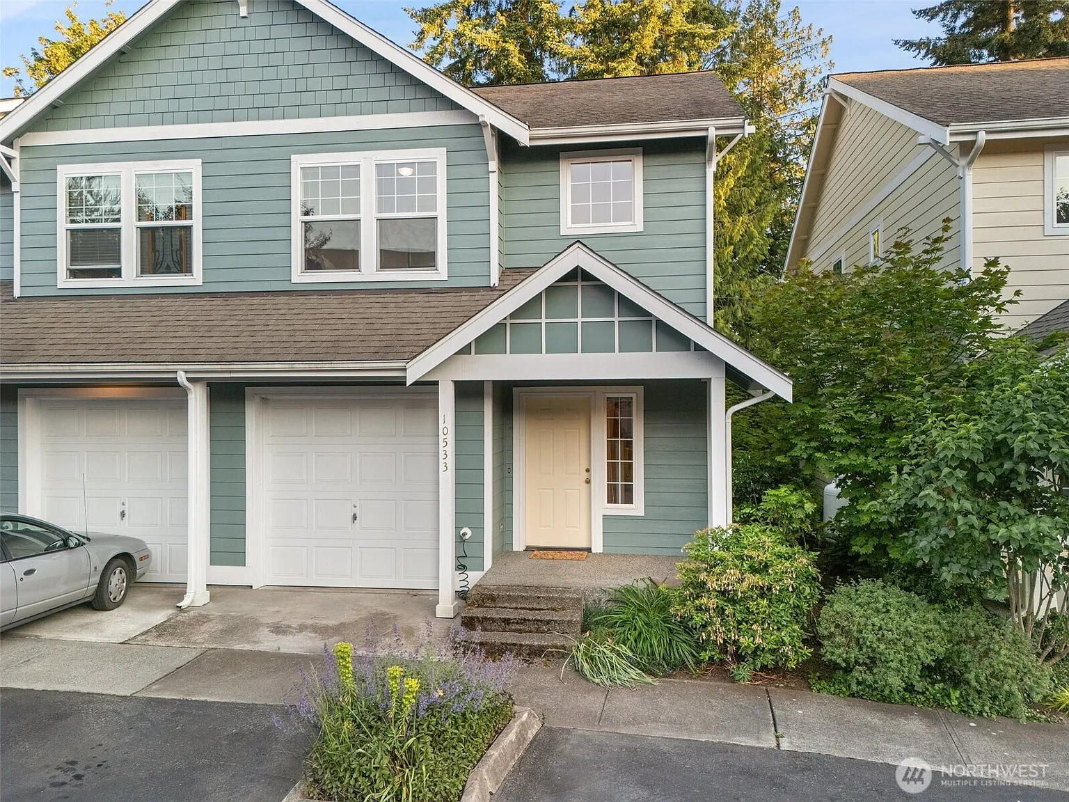 10533 NE Kingston Meadows Circle photo 1