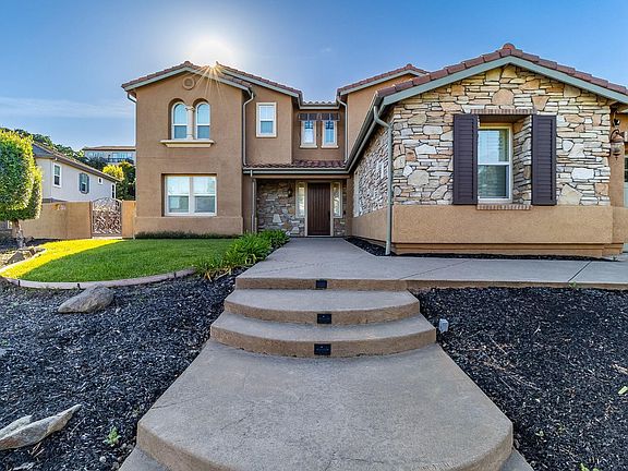 2nd image of 5325 Carole Ridge Court