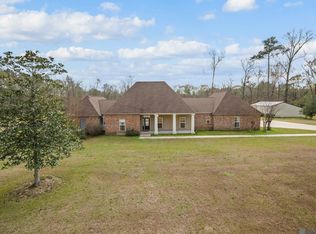 16010 Peairs Rd, Pride, LA 70770