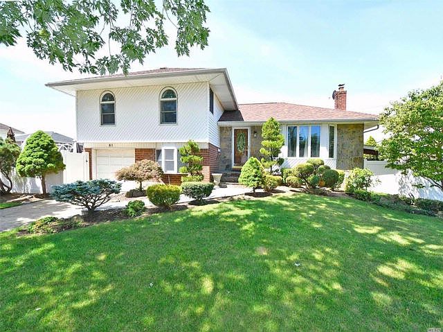 1st image of 31 Nottinghill Dr