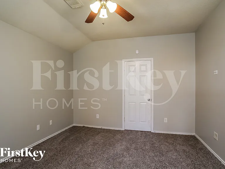 5231 Flax Bourton St — Photo 8