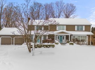 1 Lori Ct, Pittsfield, MA 01201