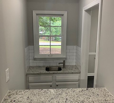 4th image of 1921 Shady Creek Ln