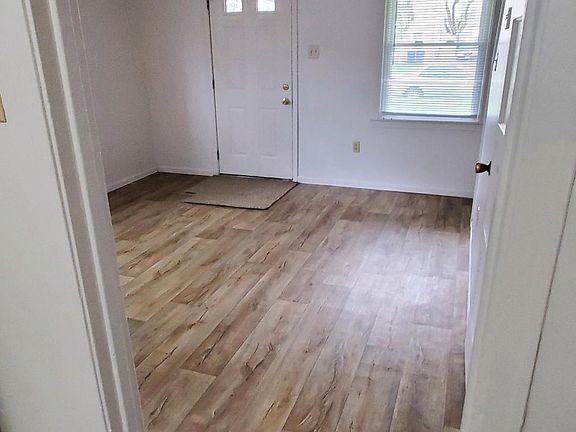 4th image of 4619 Kae Ave #4619