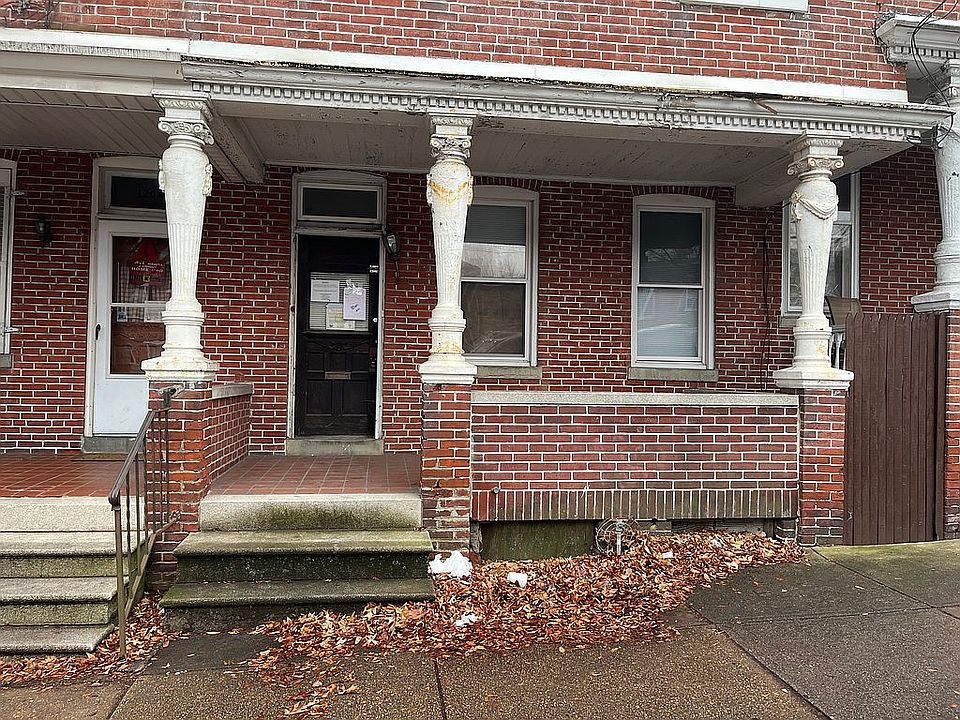 1st image of 1206 W 4th St