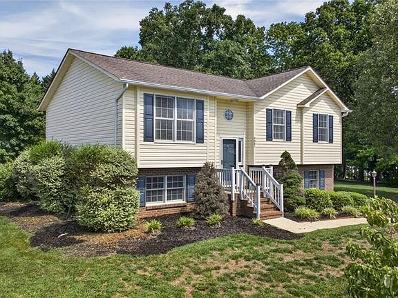 3rd image of 4097 Bowens Rd