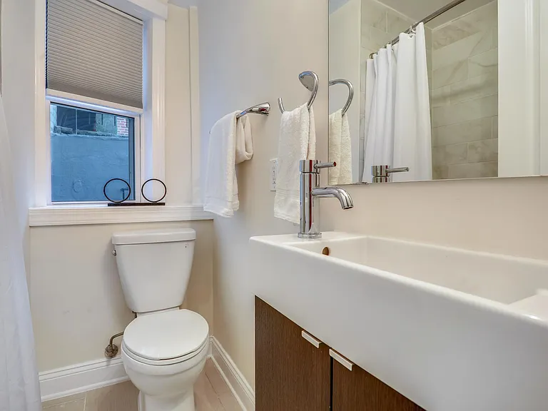 1211 Clifton St NW #B — Photo 15