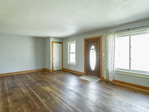 2nd image of 2412 Charlotte Ave