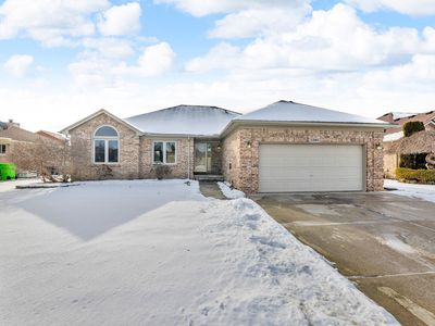 11984 Sara Ln, Washington, MI, 48094