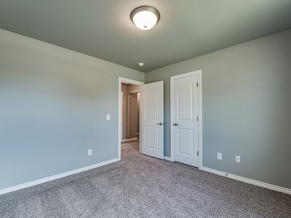 4th image of 9417 Nw 91st Street