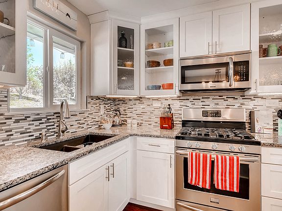 5th image of 1754 Sawyer Way