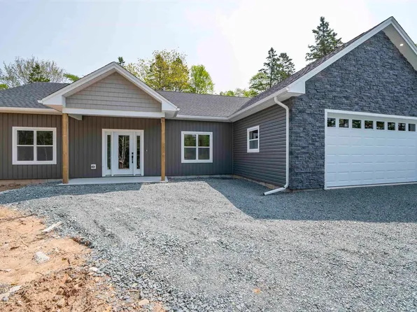 4 Charles Meade Dr, Williamswood, NS B3V 1B7