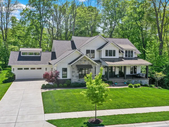 10725 Holliday Farms Blvd, Zionsville, IN 46077