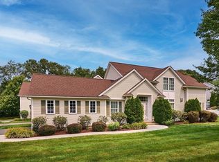 26 Sandalwood Dr UNIT 26, Wilbraham, MA 01095