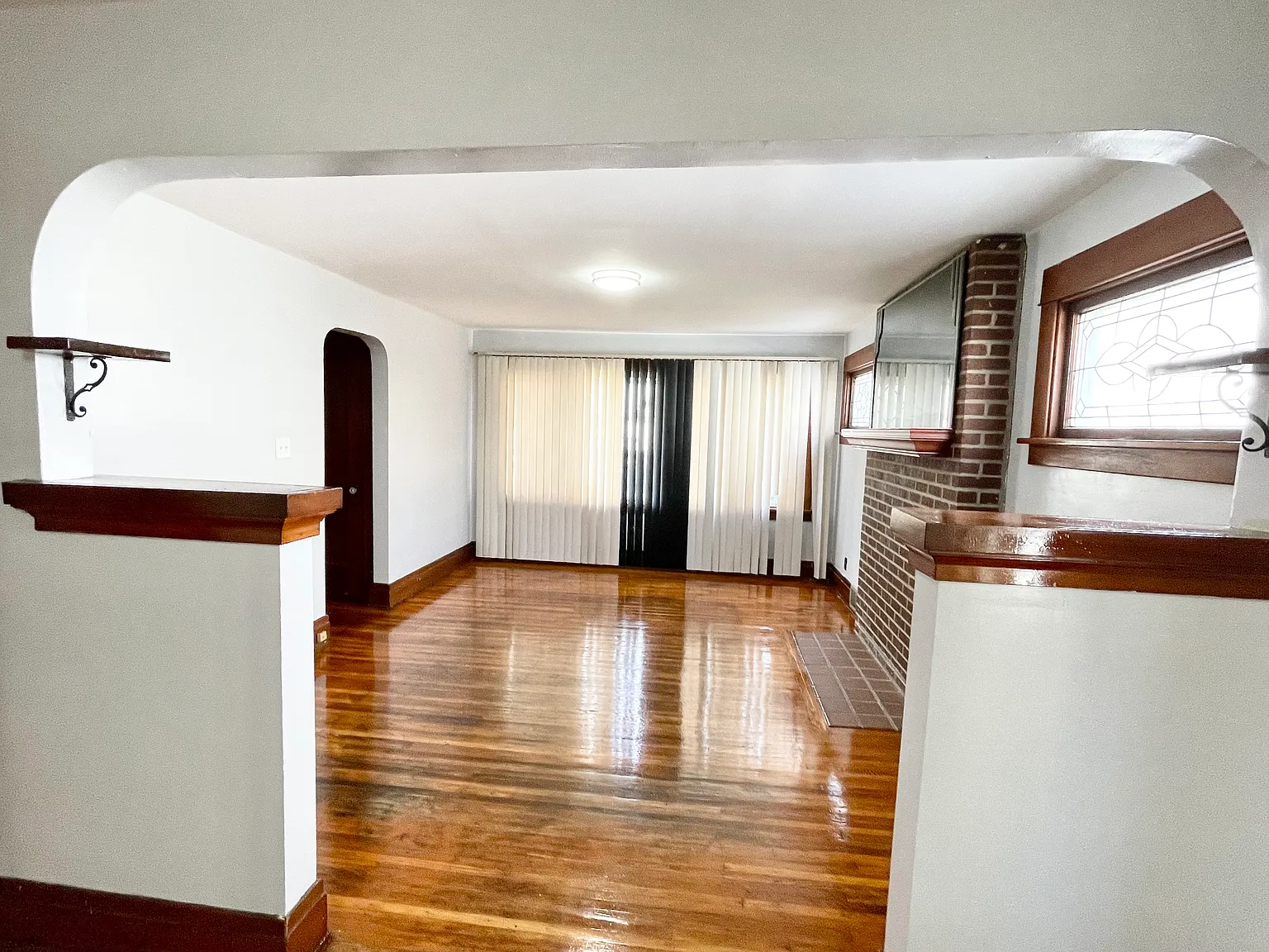 337 Davidson Ave — Photo 3
