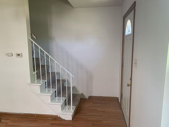 5th image of 932 S Harris Ave