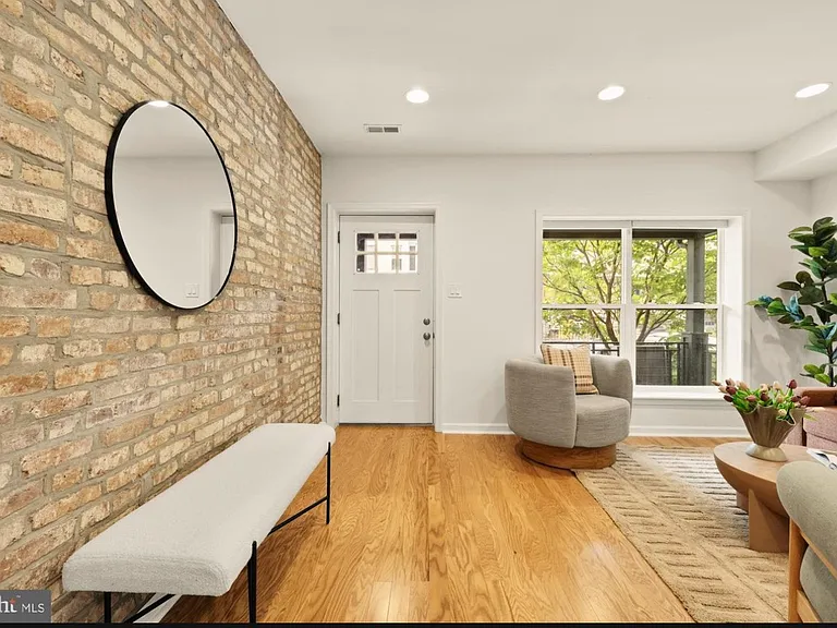 760 Gresham Pl NW #5164696158 — Photo 6