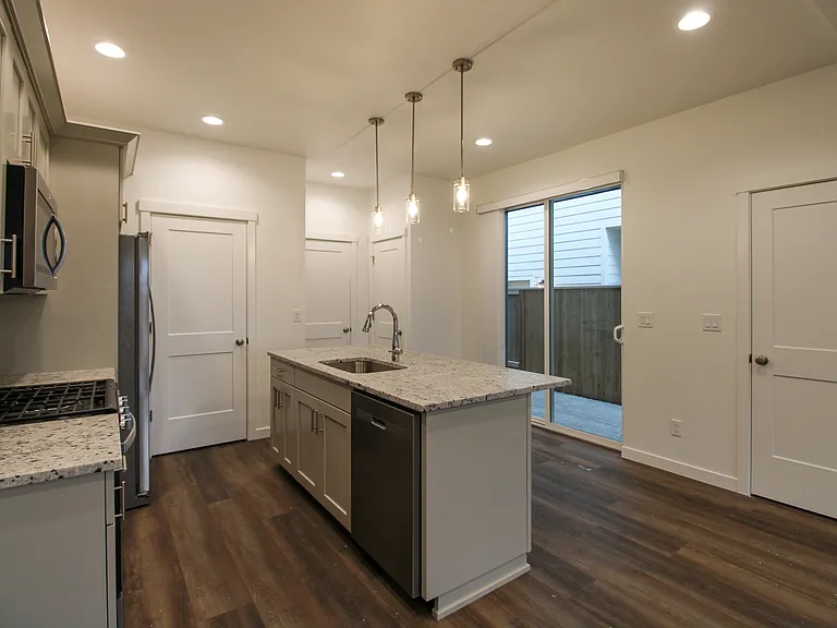 1684 SE Barberry Ave — Photo 6
