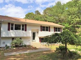 207 James Trl, Richmond, RI 02892