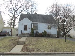 126 New Jersey Ave, Bergenfield, NJ 07621