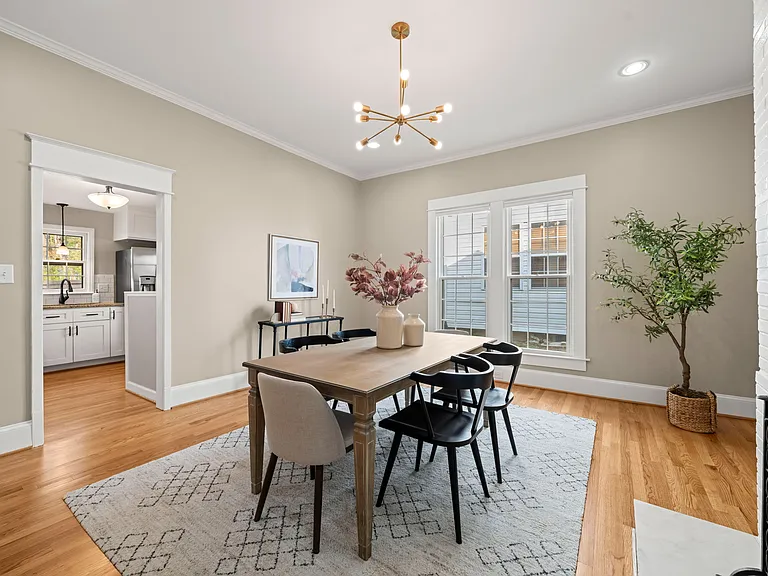 2502 Englewood Ave — Photo 13
