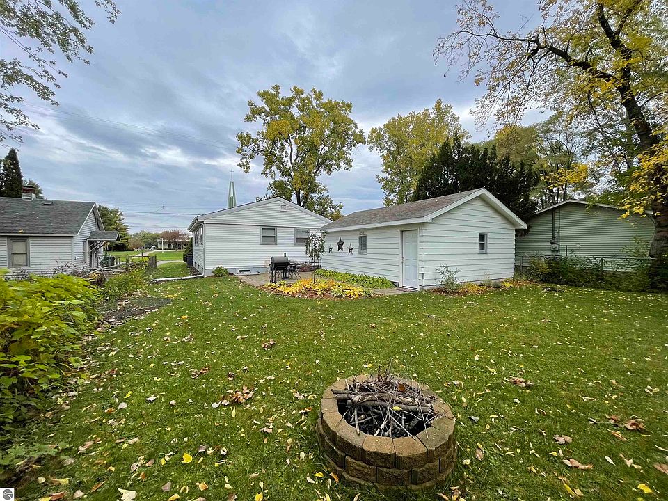 1510 E Ashman St, Midland, MI 48642 MLS 1906114 Zillow