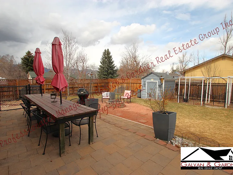 2110 Chapel Hills Dr — Photo 29