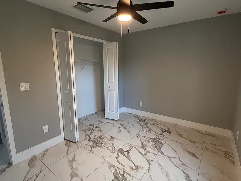 2875 NW 35th Ave — Photo 16