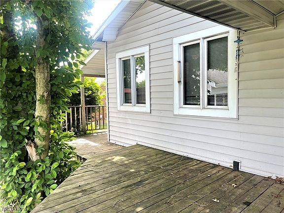 4th image of 2719 25th St