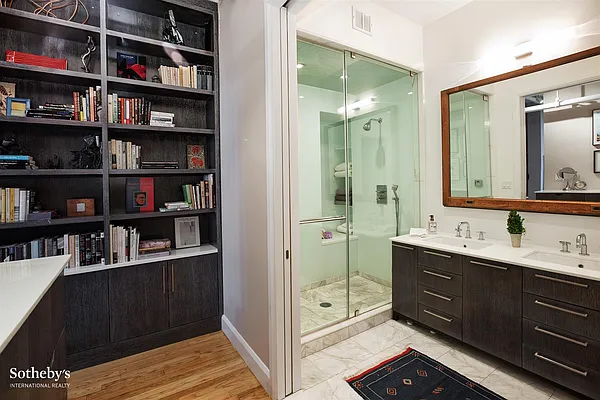 Sold by Sotheby's International Realty | media 7