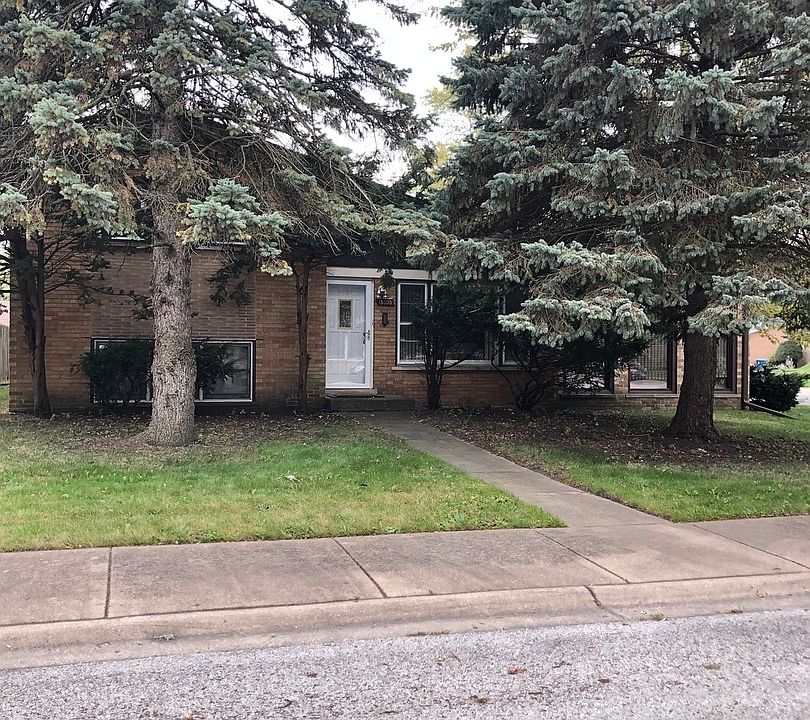 1st image of 15305 Drexel Ave