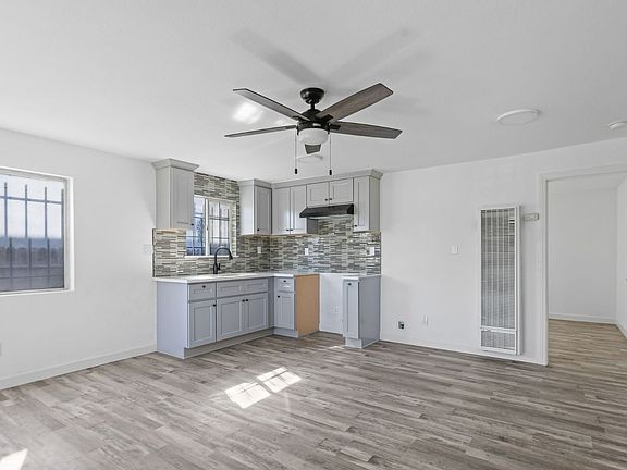 3rd image of 134 E 118th Pl Front 134
