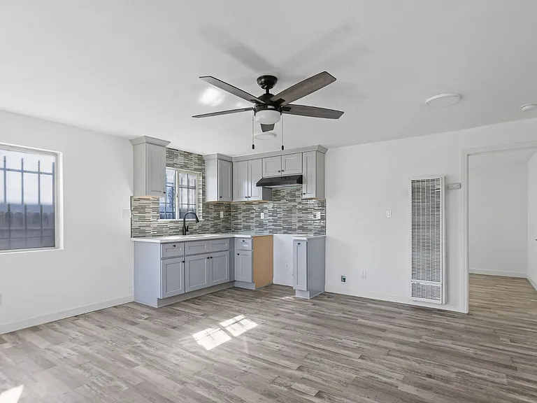 134 E 118th Pl #134 — Photo 3