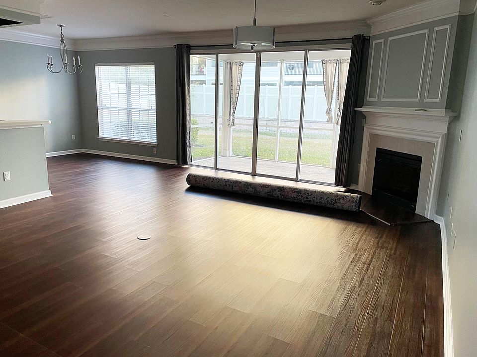 1st image of 4052 Lionheart Dr