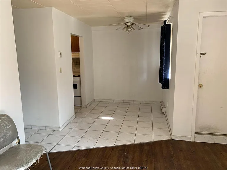 3044 Sandwich St #302 — Photo 7