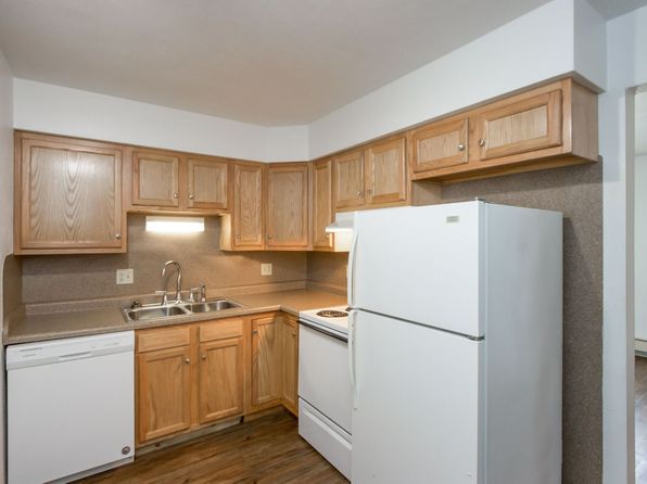 204 208 Main St | 204-208 Main St, Hills, IA