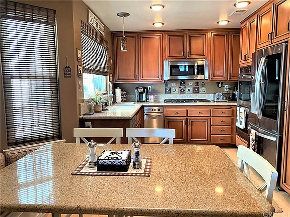 3rd image of 24658 Brighton Dr Unit B